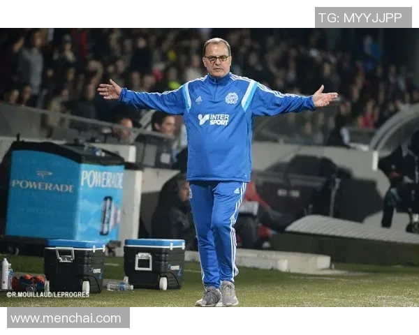 进球体育马赛与里昂的精彩对决回顾与分析